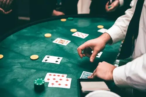 ¿Cómo se cuentan las cartas en el blackjack? 